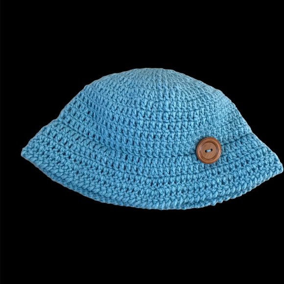 Brand New Handmade Crochet Bucket Hat with a nice button on the side, Adult Size - Picture 4 of 5